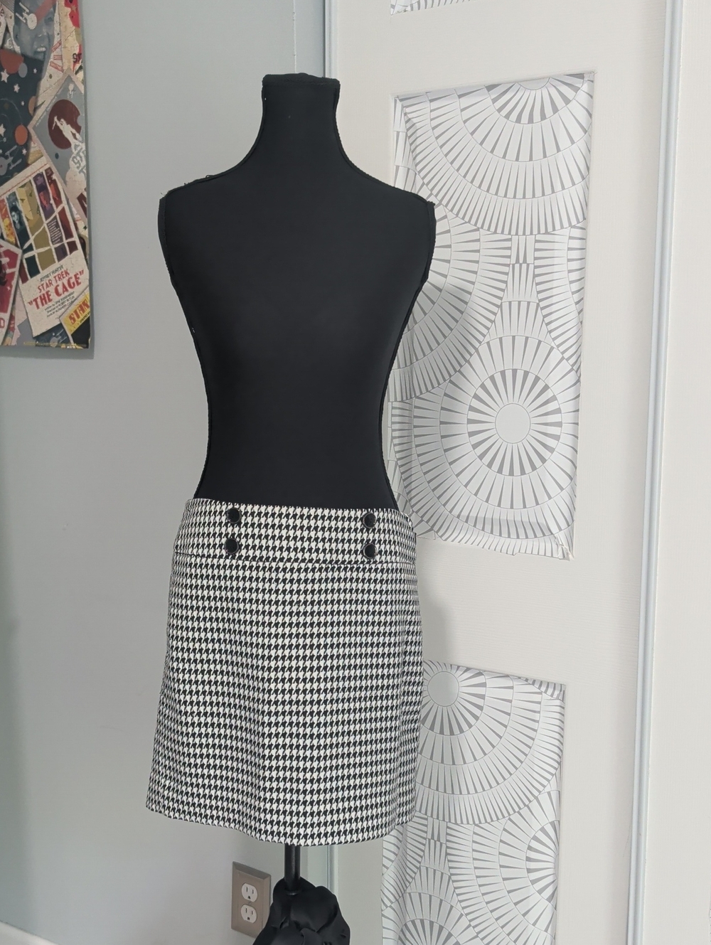 Houndstooth A-Line Mini Skirt